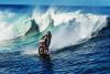 Տղան վարում է մոտոցիկլը ծովի վրայով։ Խելահեղ տեսանյութ, որից շունչդ կտրվում է