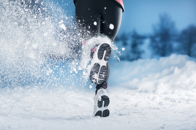 4530810-650-1448018000-running-winter-feet-snow-sport-4760x3177