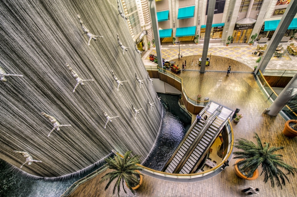 1495055-1000-1461358091-dubai-mall-waterfall-777231950