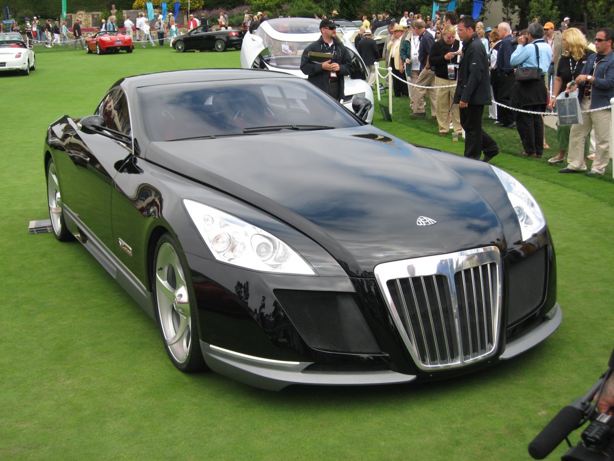the-vision-is-also-the-first-coupe-from-maybach-since-the-sinister-exelero-from-2004